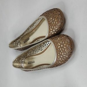 Kenneth Cole Reaction Flower Cut-out flats